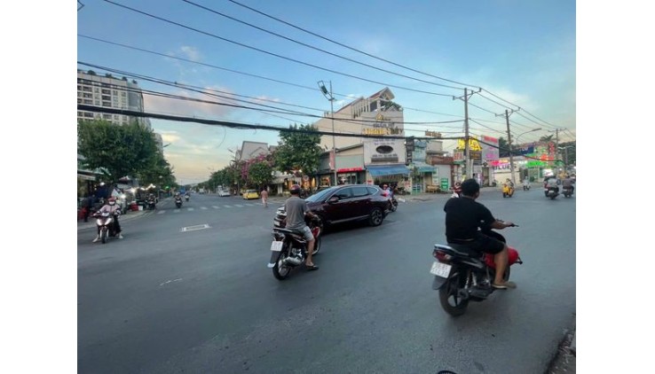 Cần bán nhanh lô đất Mặt Tiền Nguyễn Trung Nguyệt Phường Bình Trưng Đông quận 2 ngang 8,3m